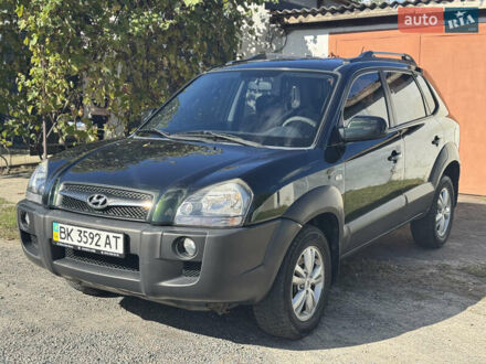 Хендай Туксон 2008 у Сарнах на Automoto.ua Зелений Хендай Туксон, об'ємом двигуна 1.98 л та пробігом 160 тис. км за 8750 $, фото 1 на Automoto.ua