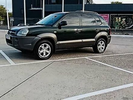 Хендай Туксон 2008 в Одессе на Automoto.ua Зеленый Хендай Туксон, объемом двигателя 2.66 л и пробегом 197 тыс. км за 8800 $, фото 1 на Automoto.ua