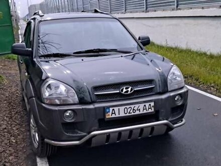 Зелений Хендай Туксон, об'ємом двигуна 1.98 л та пробігом 294 тис. км за 5500 $, фото 1 на Automoto.ua