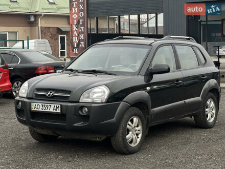 Хендай Туксон 2008 у Ужгороді на Automoto.ua Зелений Хендай Туксон, об'ємом двигуна 1.98 л та пробігом 233 тис. км за 7450 $, фото 1 на Automoto.ua