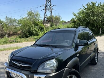 Хендай Туксон 2008 в Кривом Роге на Automoto.ua Зеленый Хендай Туксон, объемом двигателя 2 л и пробегом 226 тыс. км за 7800 $, фото 1 на Automoto.ua