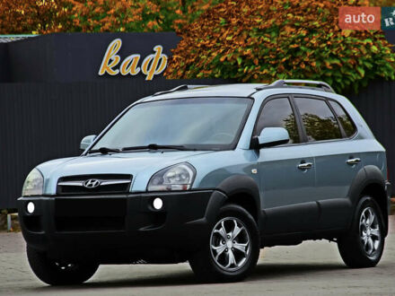 Хендай Туксон 2009 у Дніпро (Дніпропетровську) на Automoto.ua Зелений Хендай Туксон, об'ємом двигуна 2 л та пробігом 121 тис. км за 9300 $, фото 1 на Automoto.ua