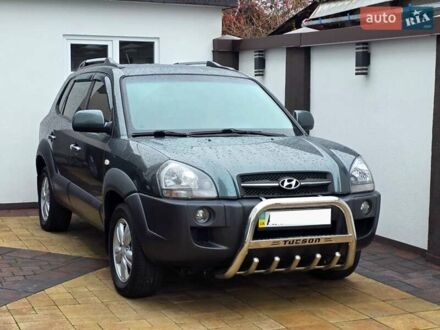 Зелений Хендай Туксон, об'ємом двигуна 2 л та пробігом 109 тис. км за 10700 $, фото 1 на Automoto.ua