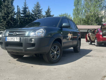 Хендай Туксон 2011 в Днепре (Днепропетровске) на Automoto.ua Зеленый Хендай Туксон, объемом двигателя 2 л и пробегом 144 тыс. км за 10800 $, фото 1 на Automoto.ua