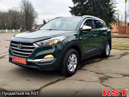 Зелений Хендай Туксон, об'ємом двигуна 2 л та пробігом 217 тис. км за 17900 $, фото 1 на Automoto.ua