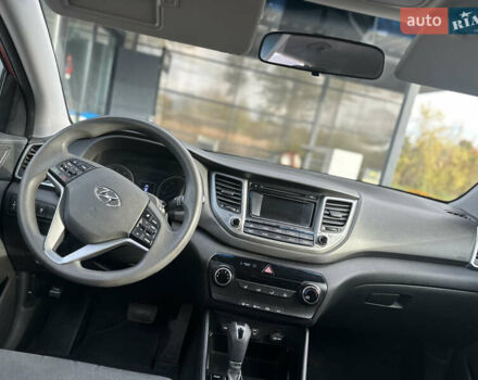 Хендай Туксон 2016 в Владимир-Волынский на Automoto.ua Оранжевый Хендай Туксон, объемом двигателя 2 л и пробегом 144 тыс. км за 13000 $, фото 76 на Automoto.ua