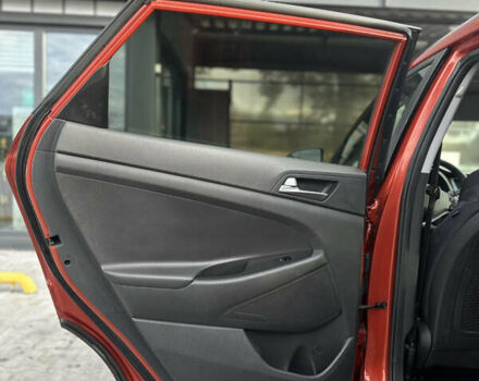 Хендай Туксон 2016 в Владимир-Волынский на Automoto.ua Оранжевый Хендай Туксон, объемом двигателя 2 л и пробегом 144 тыс. км за 13000 $, фото 72 на Automoto.ua