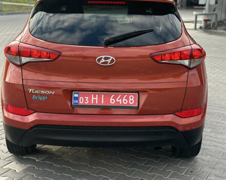 Хендай Туксон 2016 в Владимир-Волынский на Automoto.ua Оранжевый Хендай Туксон, объемом двигателя 2 л и пробегом 144 тыс. км за 13000 $, фото 5 на Automoto.ua