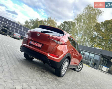 Хендай Туксон 2016 в Владимир-Волынский на Automoto.ua Оранжевый Хендай Туксон, объемом двигателя 2 л и пробегом 144 тыс. км за 13000 $, фото 18 на Automoto.ua