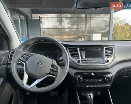 Хендай Туксон 2016 в Владимир-Волынский на Automoto.ua Оранжевый Хендай Туксон, объемом двигателя 2 л и пробегом 144 тыс. км за 13000 $, фото 78 на Automoto.ua