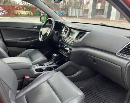 Хендай Туксон 2017 в Харькове на Automoto.ua Оранжевый Хендай Туксон, объемом двигателя 2 л и пробегом 129 тыс. км за 15800 $, фото 16 на Automoto.ua