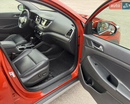 Хендай Туксон 2017 в Харькове на Automoto.ua Оранжевый Хендай Туксон, объемом двигателя 2 л и пробегом 128 тыс. км за 15900 $, фото 9 на Automoto.ua