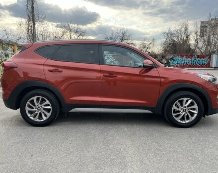 Хендай Туксон 2017 в Харькове на Automoto.ua Оранжевый Хендай Туксон, объемом двигателя 2 л и пробегом 129 тыс. км за 15800 $, фото 6 на Automoto.ua