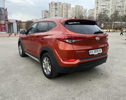Хендай Туксон 2017 в Харькове на Automoto.ua Оранжевый Хендай Туксон, объемом двигателя 2 л и пробегом 129 тыс. км за 15800 $, фото 3 на Automoto.ua