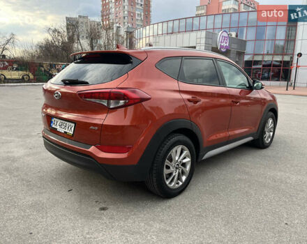 Хендай Туксон 2017 в Харькове на Automoto.ua Оранжевый Хендай Туксон, объемом двигателя 2 л и пробегом 128 тыс. км за 15900 $, фото 3 на Automoto.ua