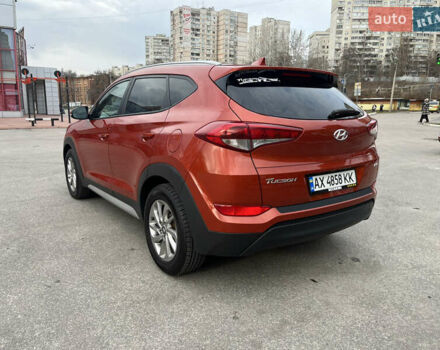 Хендай Туксон 2017 в Харькове на Automoto.ua Оранжевый Хендай Туксон, объемом двигателя 2 л и пробегом 128 тыс. км за 15900 $, фото 4 на Automoto.ua