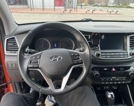 Хендай Туксон 2017 в Харькове на Automoto.ua Оранжевый Хендай Туксон, объемом двигателя 2 л и пробегом 129 тыс. км за 15800 $, фото 14 на Automoto.ua