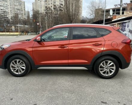 Хендай Туксон 2017 в Харькове на Automoto.ua Оранжевый Хендай Туксон, объемом двигателя 2 л и пробегом 129 тыс. км за 15800 $, фото 5 на Automoto.ua