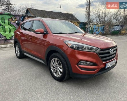 Хендай Туксон 2017 в Харькове на Automoto.ua Оранжевый Хендай Туксон, объемом двигателя 2 л и пробегом 128 тыс. км за 15900 $, фото 2 на Automoto.ua