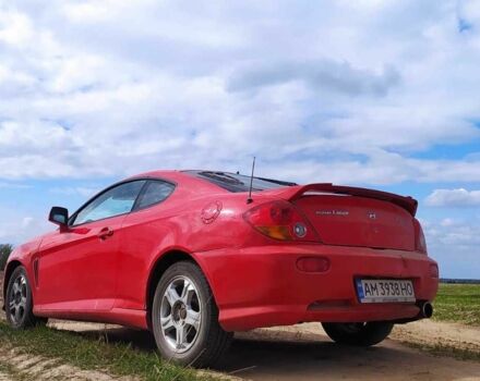 Красный Хендай Тускани, объемом двигателя 0.16 л и пробегом 224 тыс. км за 3800 $, фото 4 на Automoto.ua