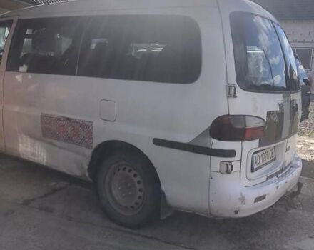 Белый Хендай Юниверс, объемом двигателя 0 л и пробегом 200 тыс. км за 3800 $, фото 1 на Automoto.ua