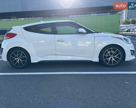 Белый Хендай Велостер, объемом двигателя 1.6 л и пробегом 89 тыс. км за 12500 $, фото 3 на Automoto.ua