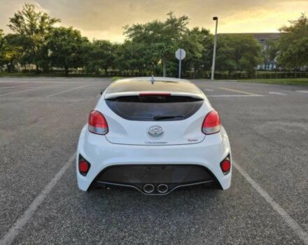 Белый Хендай Велостер, объемом двигателя 1.6 л и пробегом 71 тыс. км за 7000 $, фото 5 на Automoto.ua