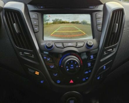 Белый Хендай Велостер, объемом двигателя 1.6 л и пробегом 71 тыс. км за 7000 $, фото 11 на Automoto.ua