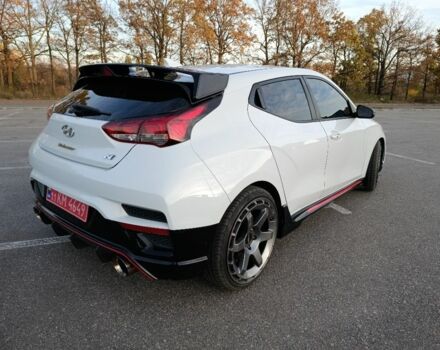 Белый Хендай Велостер, объемом двигателя 2 л и пробегом 125 тыс. км за 17500 $, фото 2 на Automoto.ua