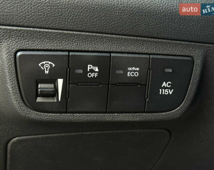 Черный Хендай Велостер, объемом двигателя 1.59 л и пробегом 171 тыс. км за 8500 $, фото 48 на Automoto.ua