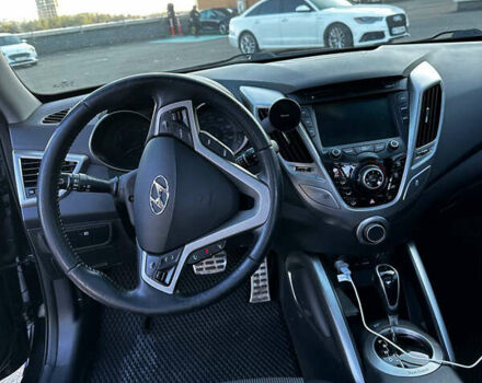 Черный Хендай Велостер, объемом двигателя 1.6 л и пробегом 235 тыс. км за 7400 $, фото 7 на Automoto.ua