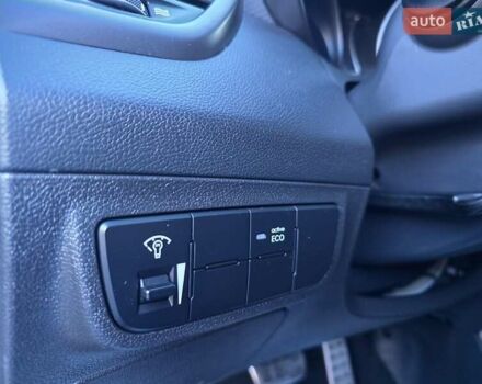 Черный Хендай Велостер, объемом двигателя 1.6 л и пробегом 180 тыс. км за 9950 $, фото 16 на Automoto.ua