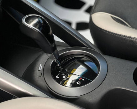 Чорний Хендай Велостер, об'ємом двигуна 1.6 л та пробігом 118 тис. км за 11000 $, фото 17 на Automoto.ua