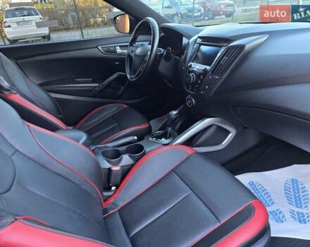 Черный Хендай Велостер, объемом двигателя 1.6 л и пробегом 180 тыс. км за 9950 $, фото 13 на Automoto.ua