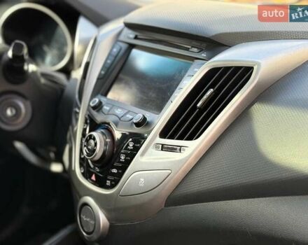 Чорний Хендай Велостер, об'ємом двигуна 1.59 л та пробігом 162 тис. км за 9499 $, фото 15 на Automoto.ua