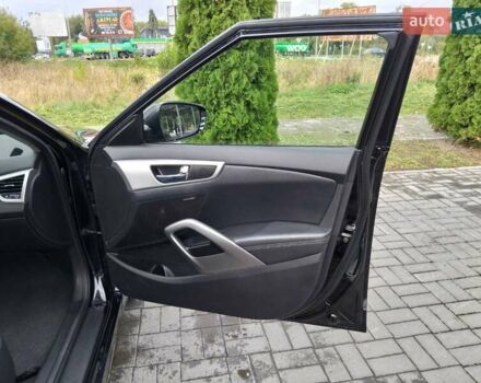 Черный Хендай Велостер, объемом двигателя 1.6 л и пробегом 201 тыс. км за 8600 $, фото 8 на Automoto.ua