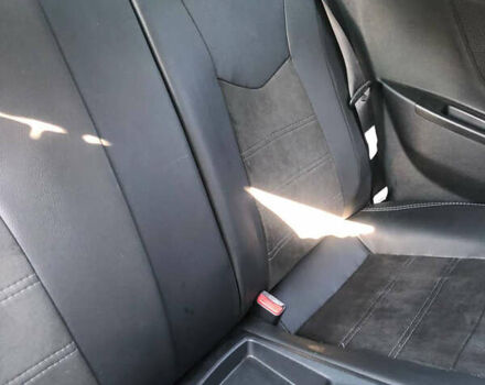 Черный Хендай Велостер, объемом двигателя 1.6 л и пробегом 130 тыс. км за 9300 $, фото 8 на Automoto.ua