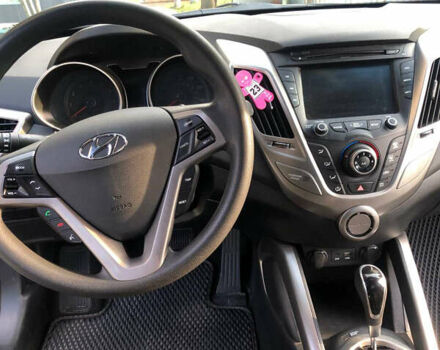 Черный Хендай Велостер, объемом двигателя 1.6 л и пробегом 130 тыс. км за 9300 $, фото 10 на Automoto.ua