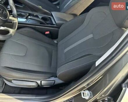 Чорний Хендай Велостер, об'ємом двигуна 1.59 л та пробігом 46 тис. км за 16700 $, фото 8 на Automoto.ua