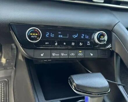 Чорний Хендай Велостер, об'ємом двигуна 1.59 л та пробігом 46 тис. км за 16700 $, фото 12 на Automoto.ua