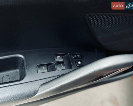 Коричневый Хендай Велостер, объемом двигателя 1.59 л и пробегом 193 тыс. км за 8400 $, фото 16 на Automoto.ua