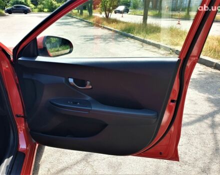 Красный Хендай Велостер, объемом двигателя 0 л и пробегом 1 тыс. км за 18400 $, фото 11 на Automoto.ua