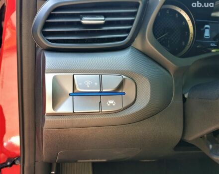 Красный Хендай Велостер, объемом двигателя 0 л и пробегом 1 тыс. км за 18400 $, фото 13 на Automoto.ua