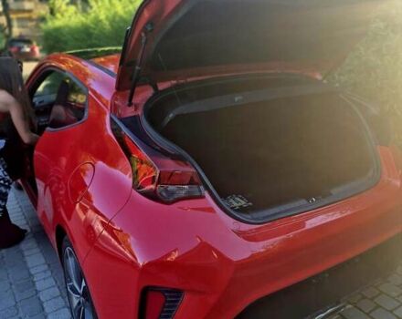 Красный Хендай Велостер, объемом двигателя 2 л и пробегом 136 тыс. км за 17500 $, фото 16 на Automoto.ua