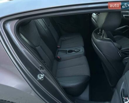 Сірий Хендай Велостер, об'ємом двигуна 1.6 л та пробігом 176 тис. км за 6999 $, фото 23 на Automoto.ua