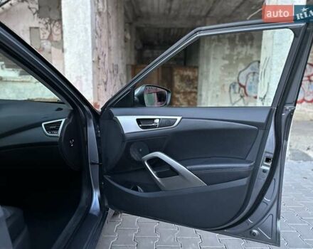 Сірий Хендай Велостер, об'ємом двигуна 1.6 л та пробігом 176 тис. км за 6999 $, фото 20 на Automoto.ua