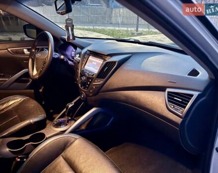 Сірий Хендай Велостер, об'ємом двигуна 1.6 л та пробігом 172 тис. км за 8999 $, фото 50 на Automoto.ua