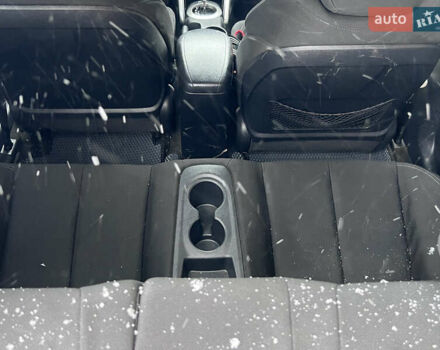 Серый Хендай Велостер, объемом двигателя 1.6 л и пробегом 109 тыс. км за 7250 $, фото 46 на Automoto.ua