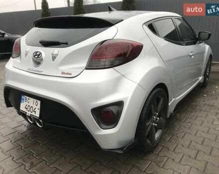 Серый Хендай Велостер, объемом двигателя 1.6 л и пробегом 125 тыс. км за 9600 $, фото 2 на Automoto.ua