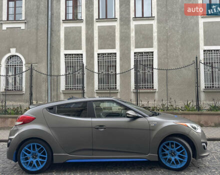 Серый Хендай Велостер, объемом двигателя 1.6 л и пробегом 142 тыс. км за 12000 $, фото 4 на Automoto.ua